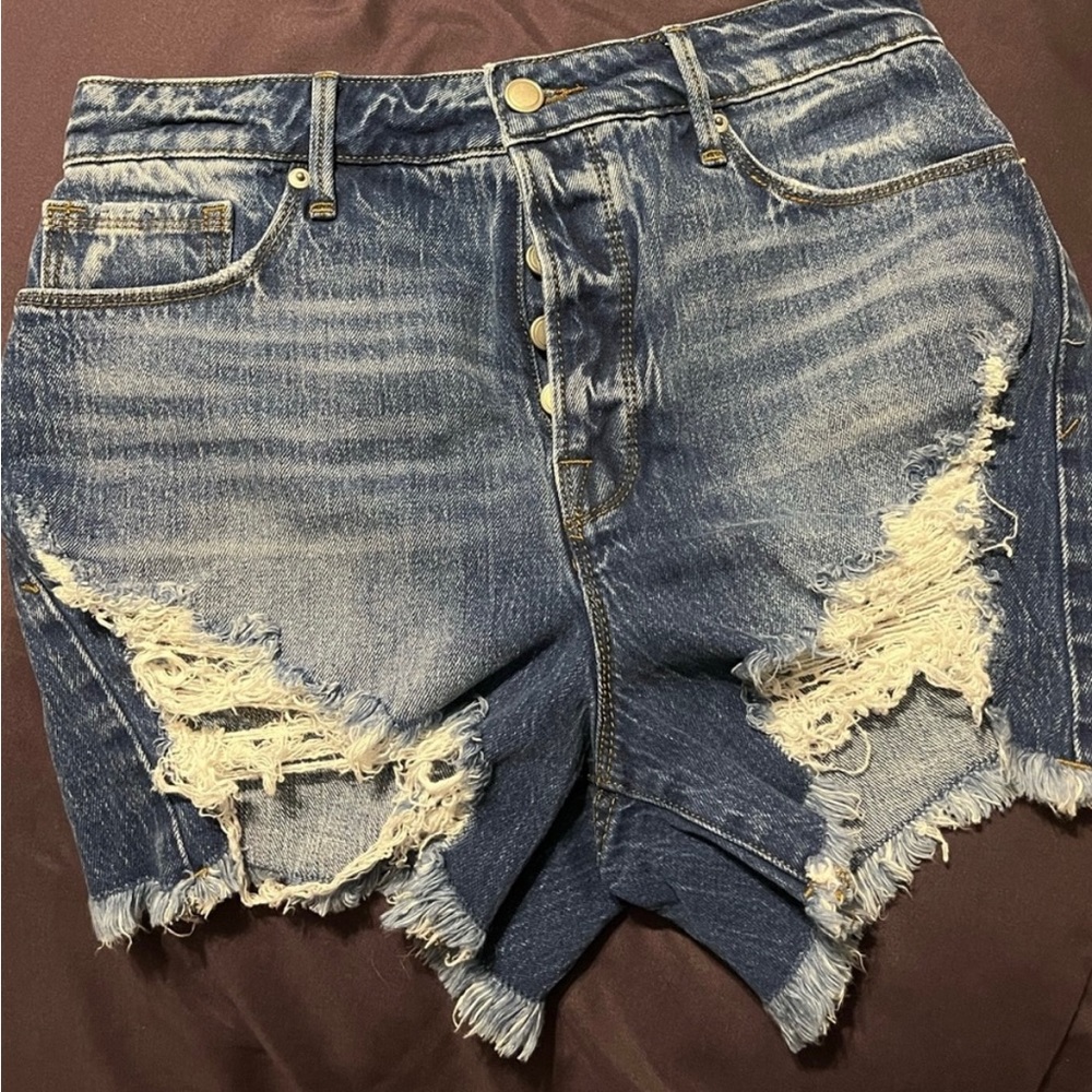 Good American bombshell jean shorts